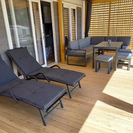 Mobile Agava Biograd Na Moru