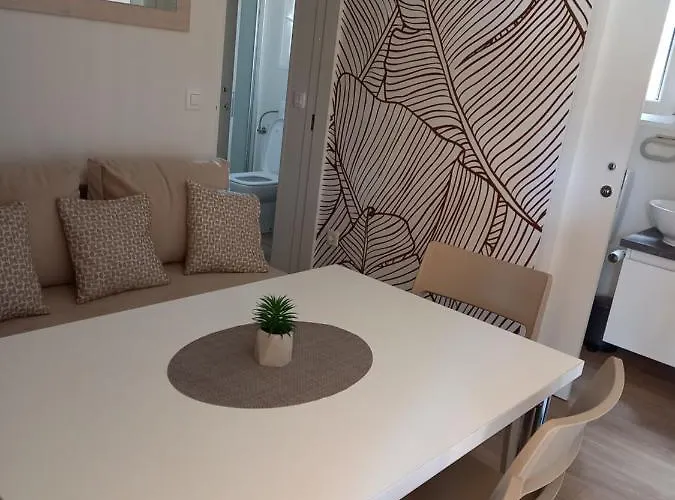 Mobile Agava ביוגראד נה מורו